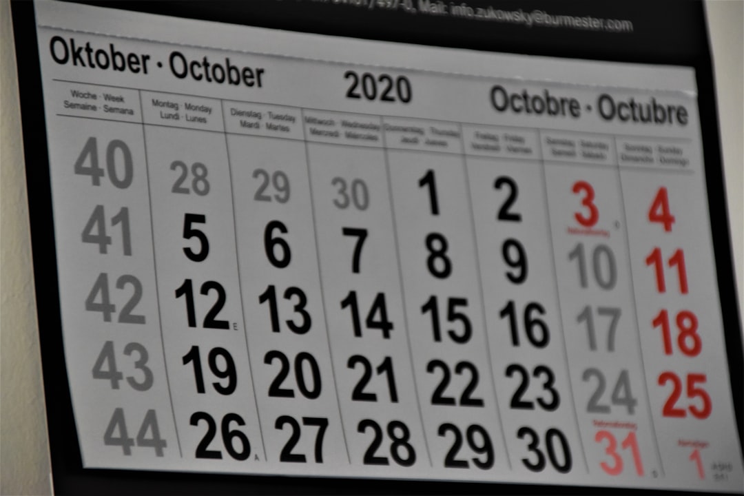 How Does the IRS Calculate Average Period of Customer Use for the 7-Day Rule When You Have a Mix of Short and Long Stays